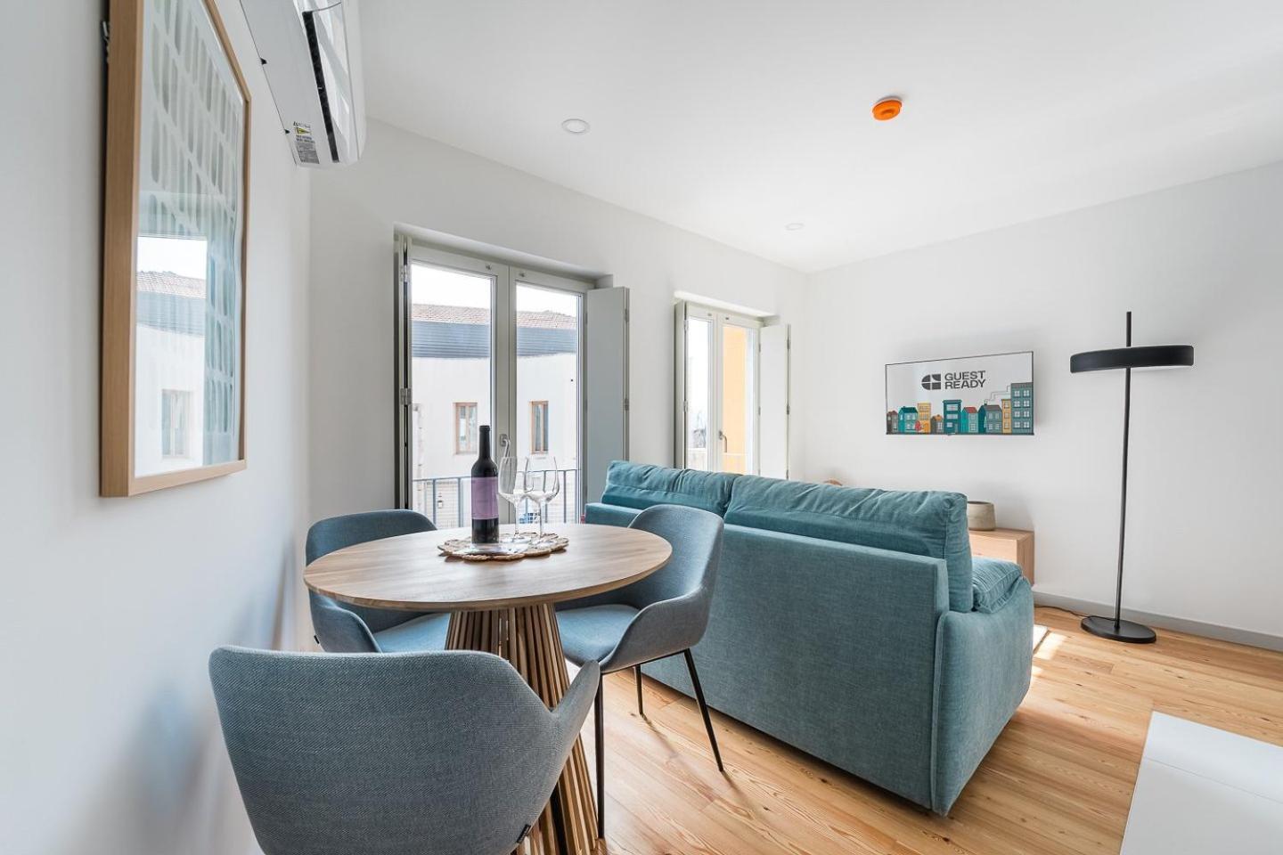 Guestready - Downtown Refuge With Private Parking Apartman Porto Kültér fotó
